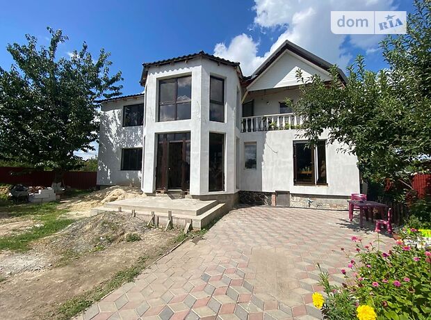 двухэтажный дом с камином, 150 кв. м, кирпич. Сдается помесячно в село Струмовка, Волынская обл. фото 1 двухэтажный дом с камином, 150 кв. м, кирпич. Сдается помесячно в село Струмовка, Волынская обл. фото 1