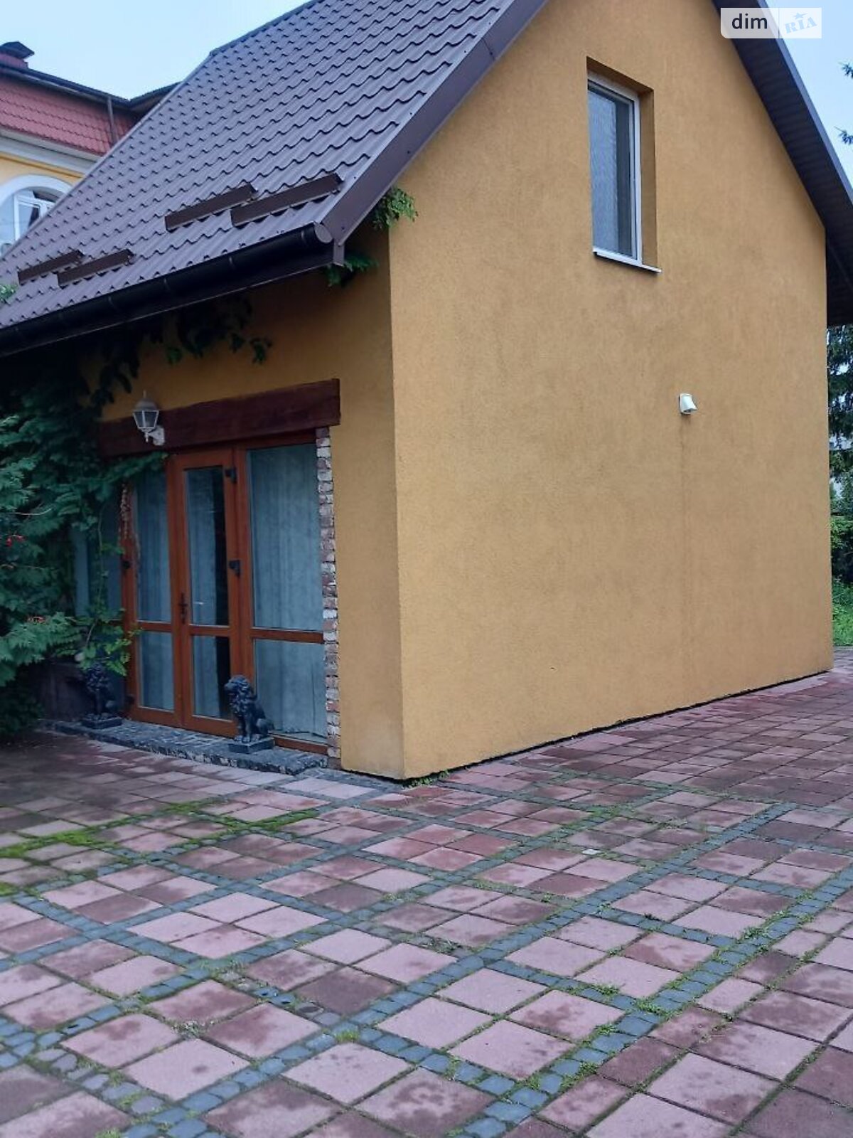 двухэтажный дом, 48 кв. м, кирпич. Сдается помесячно в Львове, в районе Богдановка фото 1 двухэтажный дом, 48 кв. м, кирпич. Сдается помесячно в Львове, в районе Богдановка фото 1