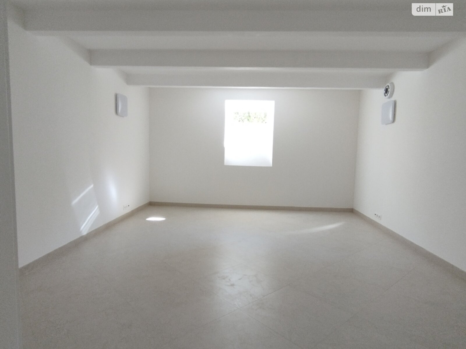 двухэтажный дом, 488 кв. м, кирпич. Сдается помесячно в Львове, в районе Франковский фото 1 двухэтажный дом, 488 кв. м, кирпич. Сдается помесячно в Львове, в районе Франковский фото 1