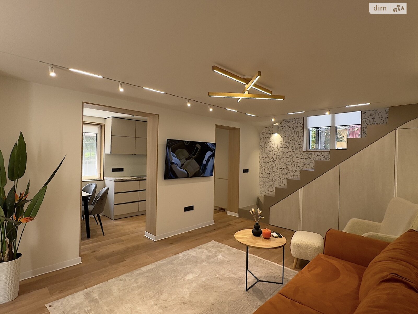 двоповерховий будинок, 60 кв. м, цегла. Здається помісячно в Львові, в районі Франківський фото 1 двопроверховий будинок, 60 кв. м, цегла. Здається помісячно в Львові, в районі Франківський фото 1