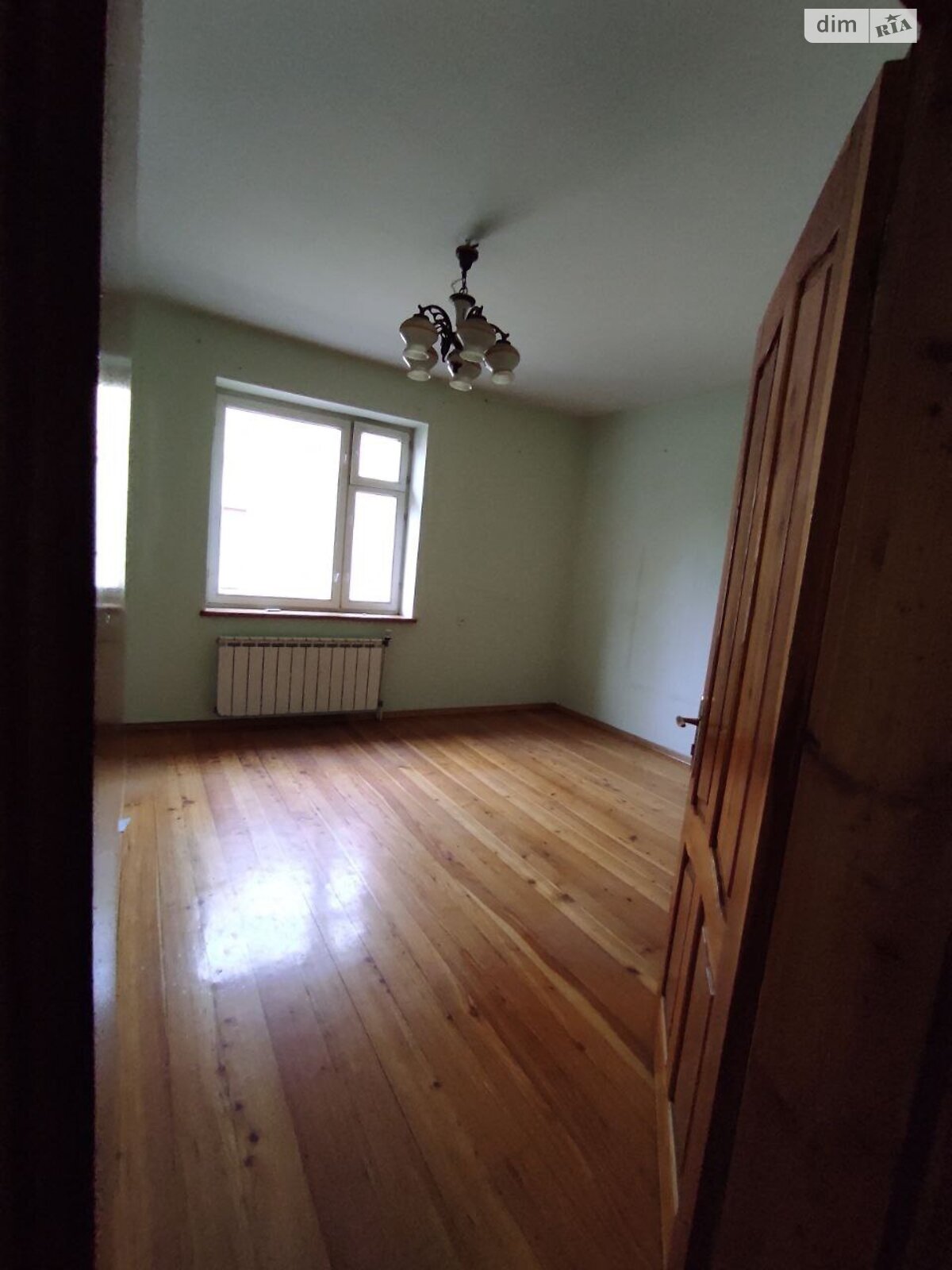 двоповерховий будинок з верандою, 292 кв. м, цегла. Здається помісячно в Львові, в районі Галицький фото 1 двопроверховий будинок з верандою, 292 кв. м, цегла. Здається помісячно в Львові, в районі Галицький фото 1