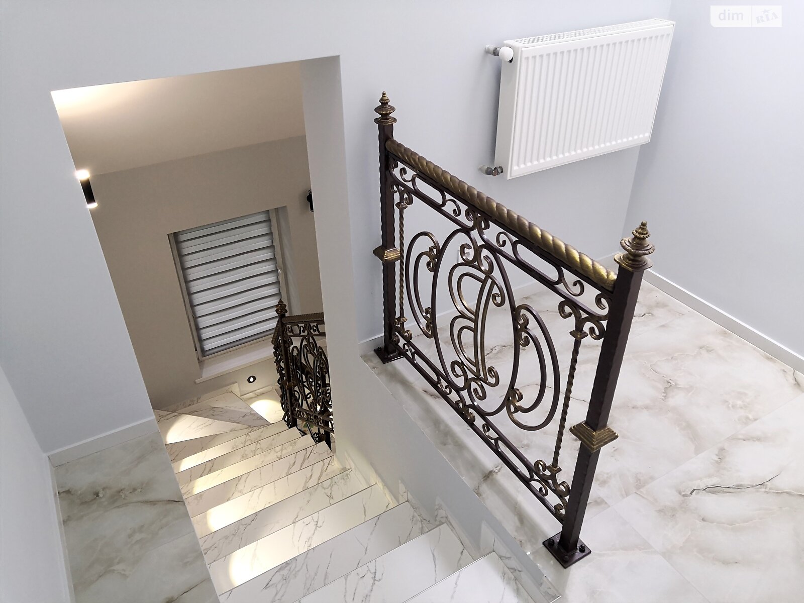 двухэтажный дом, 102 кв. м, кирпич. Сдается помесячно в Львове, в районе Привокзальная фото 1