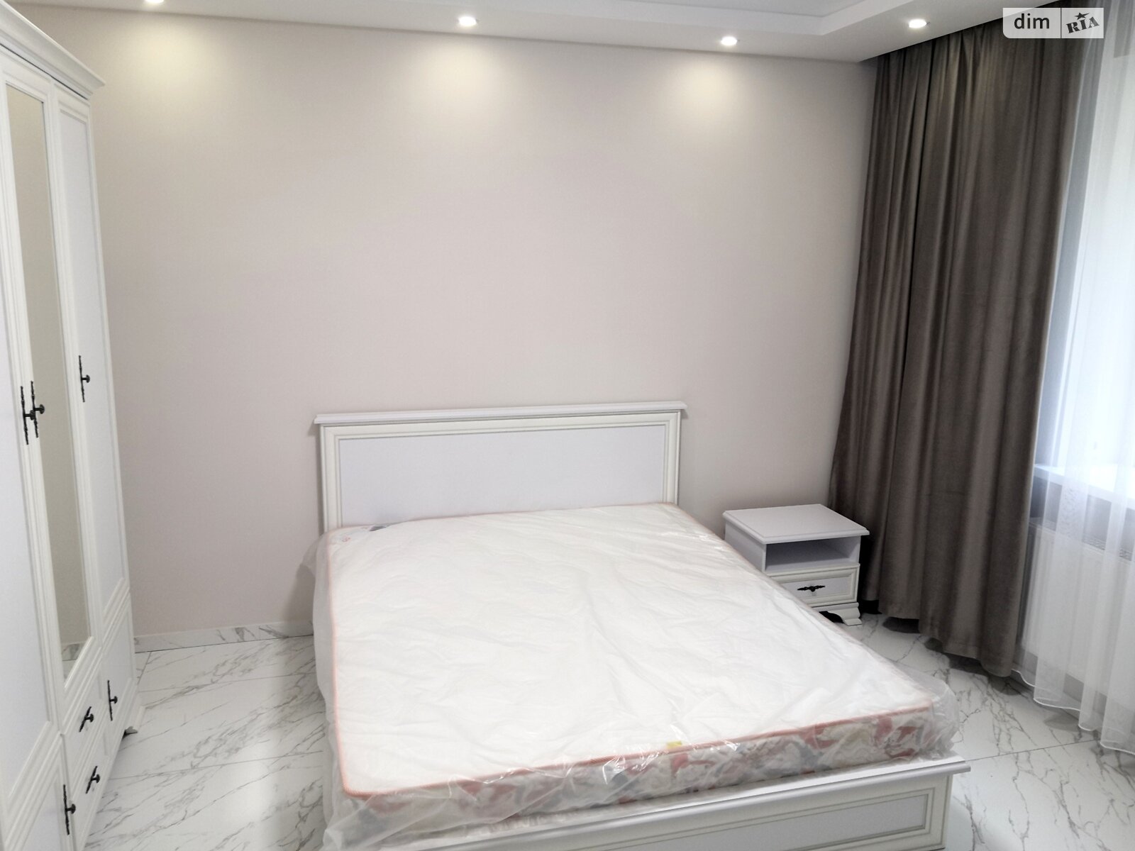 двухэтажный дом, 102 кв. м, кирпич. Сдается помесячно в Львове, в районе Привокзальная фото 1