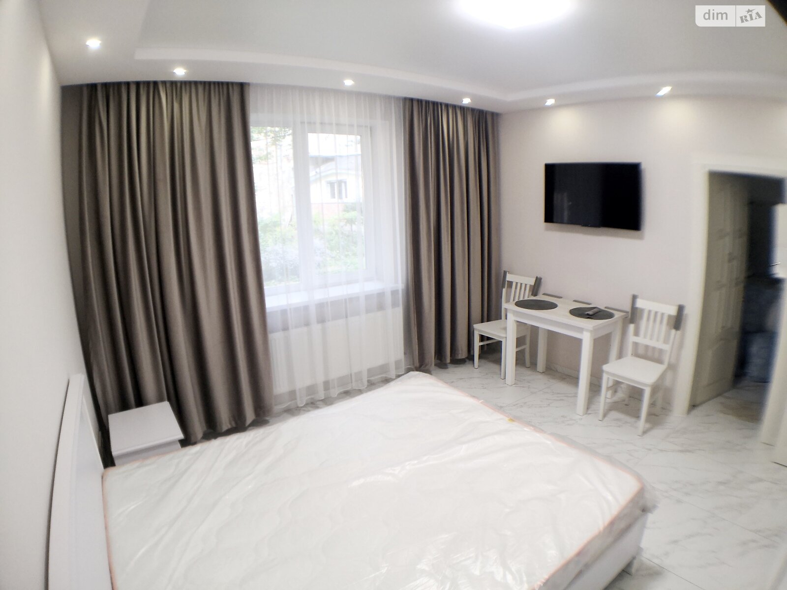 двухэтажный дом, 102 кв. м, кирпич. Сдается помесячно в Львове, в районе Привокзальная фото 1