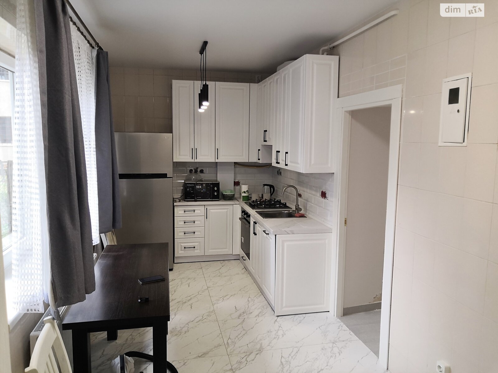 двухэтажный дом, 102 кв. м, кирпич. Сдается помесячно в Львове, в районе Привокзальная фото 1