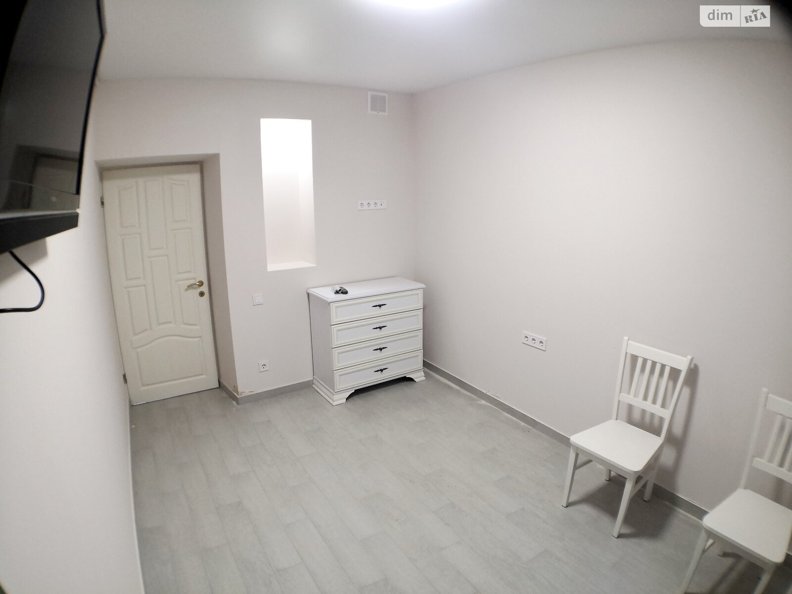 двухэтажный дом, 102 кв. м, кирпич. Сдается помесячно в Львове, в районе Привокзальная фото 1