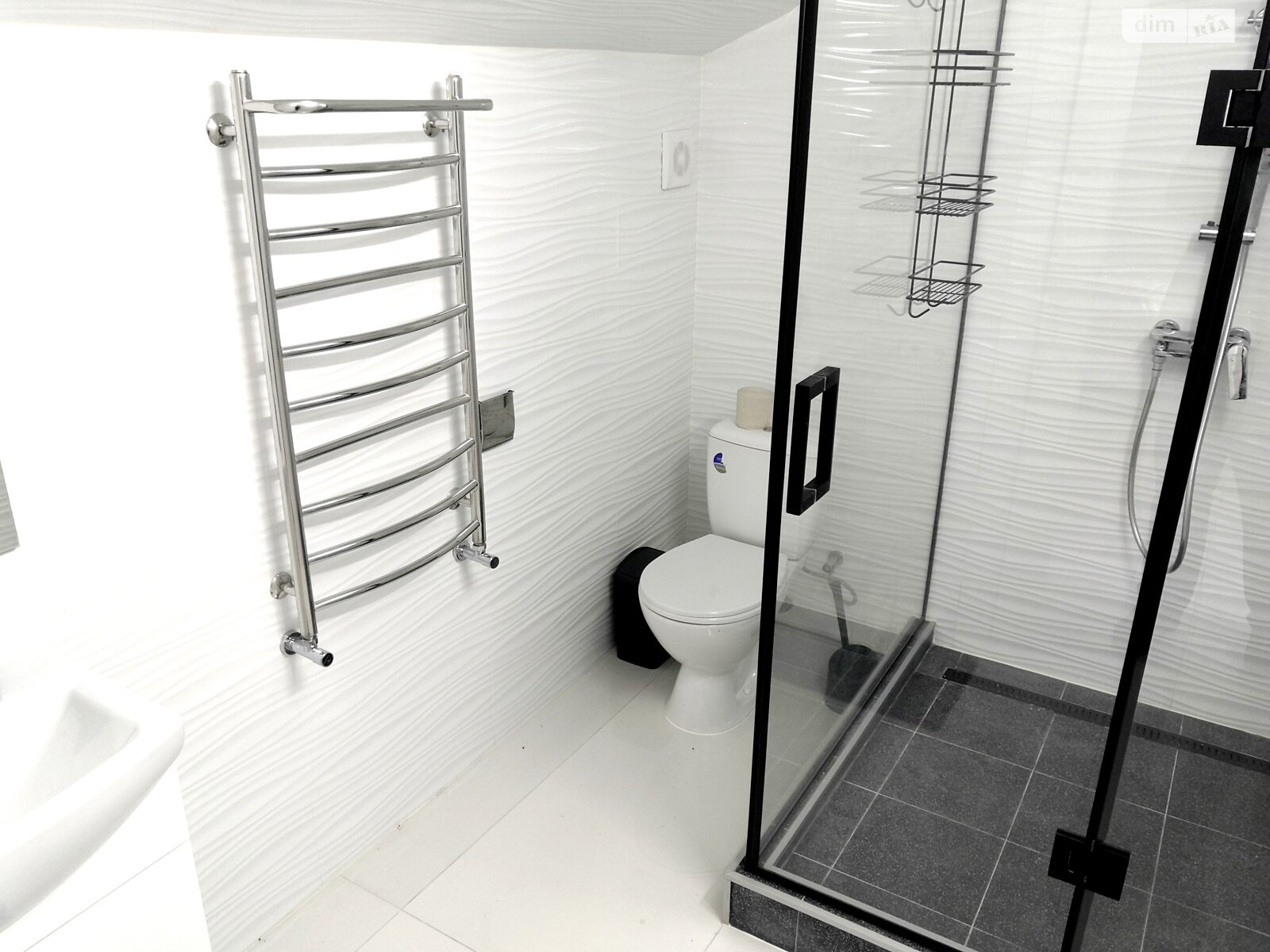 двухэтажный дом, 102 кв. м, кирпич. Сдается помесячно в Львове, в районе Привокзальная фото 1