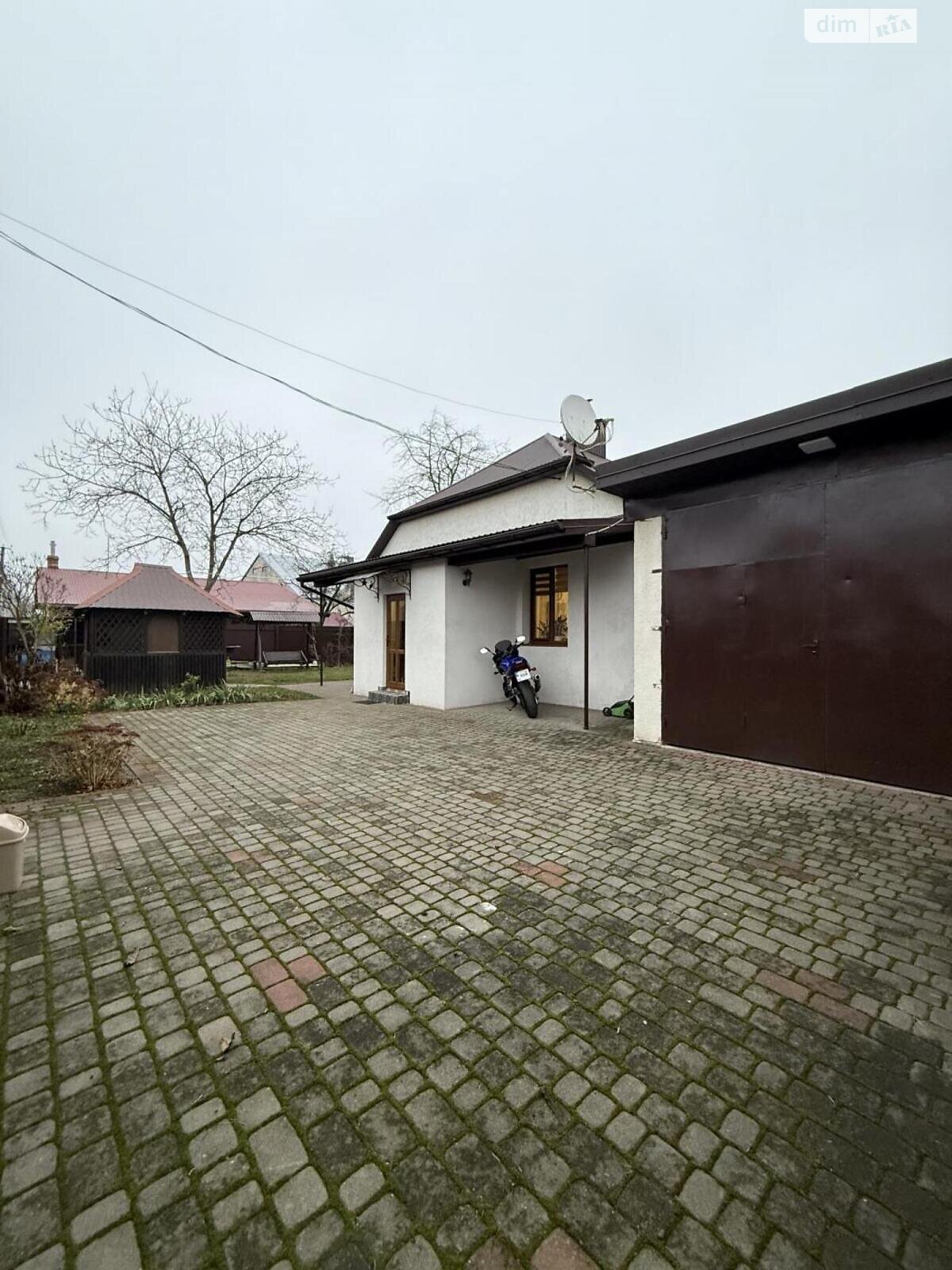 однопроверховий будинок, 90 кв. м, кирпич. Здається помісячно в Львові, в районі Шевченківський фото 1