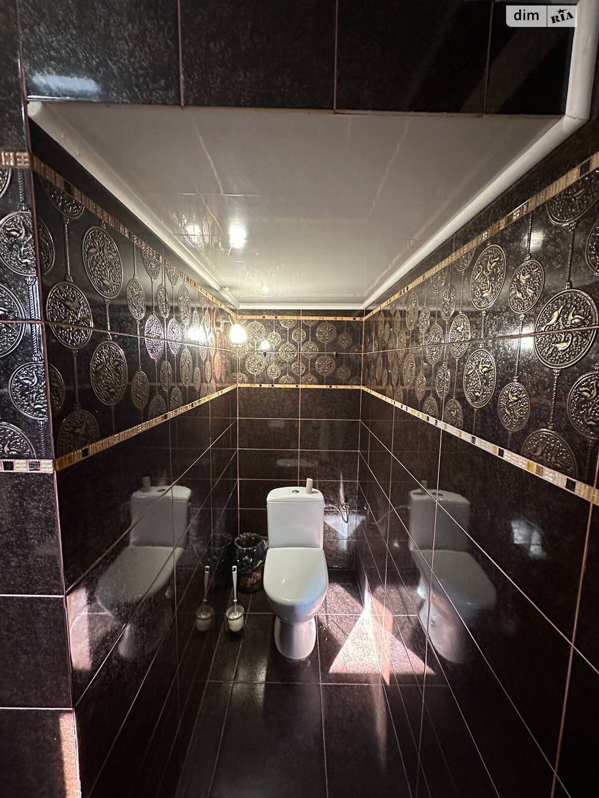 двухэтажный дом беседка, 130 кв. м, кирпич. Сдается помесячно в Львове, в районе Скниловок фото 1 двухэтажный дом беседка, 130 кв. м, кирпич. Сдается помесячно в Львове, в районе Скниловок фото 1