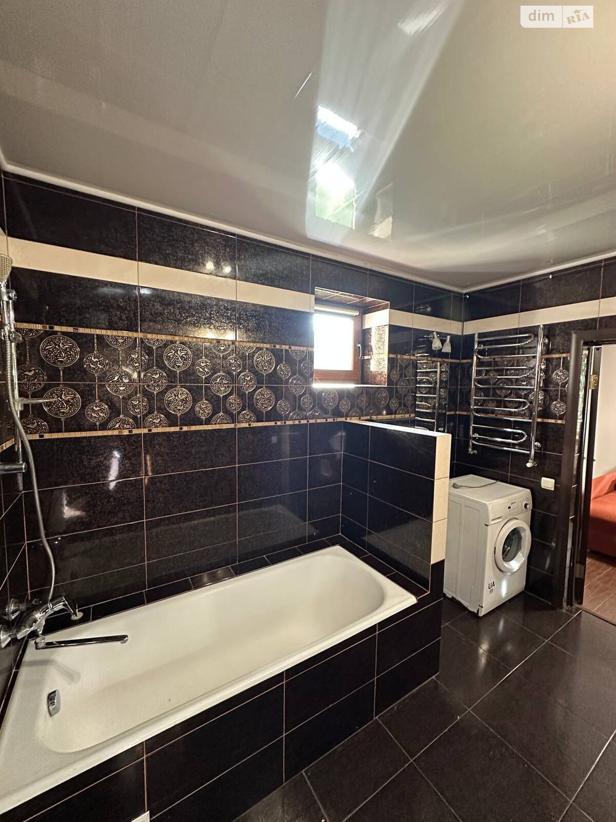 двухэтажный дом беседка, 130 кв. м, кирпич. Сдается помесячно в Львове, в районе Скниловок фото 1 двухэтажный дом беседка, 130 кв. м, кирпич. Сдается помесячно в Львове, в районе Скниловок фото 1