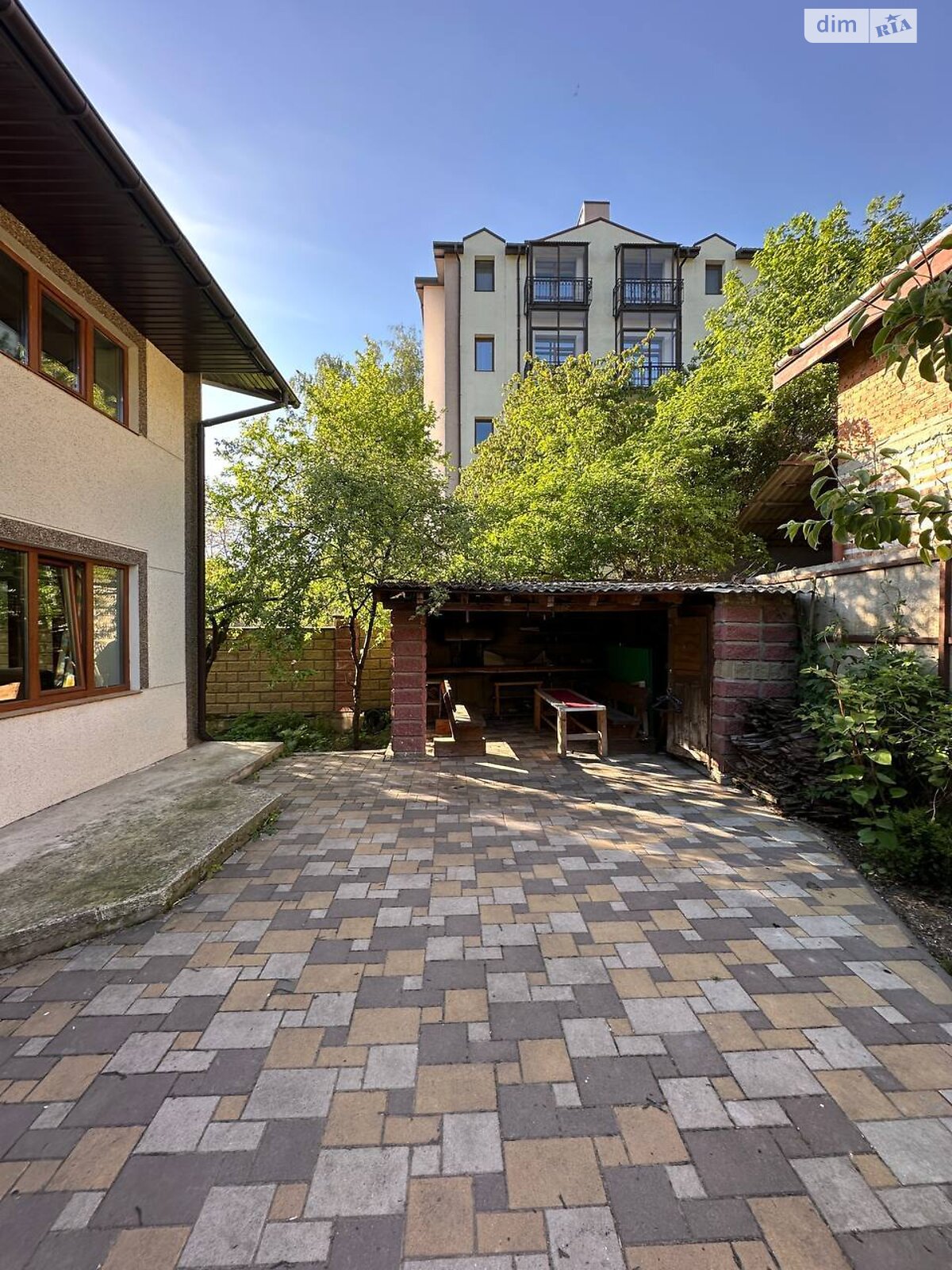 двухэтажный дом беседка, 130 кв. м, кирпич. Сдается помесячно в Львове, в районе Скниловок фото 1 двухэтажный дом беседка, 130 кв. м, кирпич. Сдается помесячно в Львове, в районе Скниловок фото 1