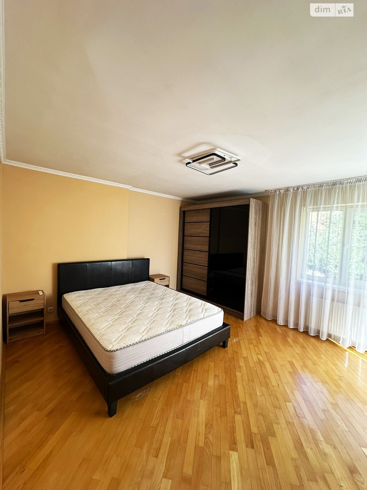 двоповерховий будинок з балконом, 105 кв. м, кирпич. Здається помісячно в Львові, в районі Сихів фото 1 двопроверховий будинок з балконом, 105 кв. м, кирпич. Здається помісячно в Львові, в районі Сихів фото 1