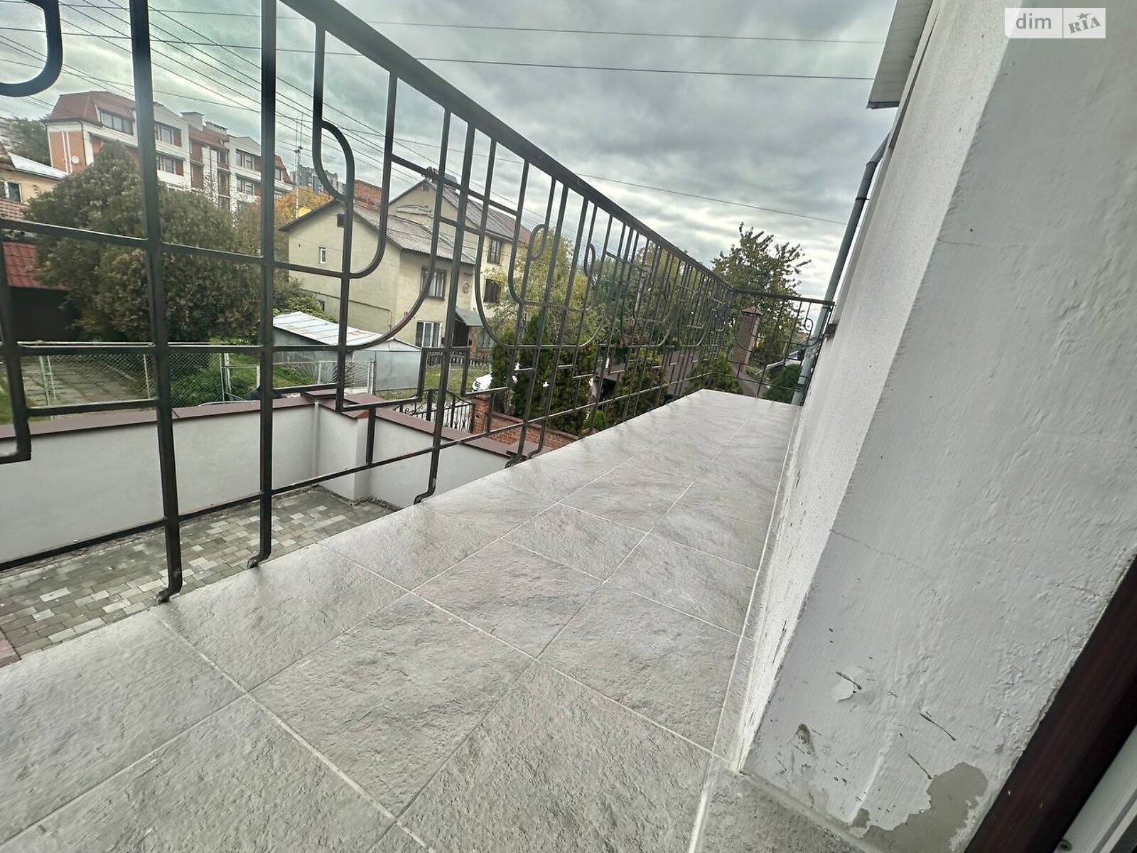 двухэтажный дом с ремонтом, 160 кв. м, кирпич. Сдается помесячно в Львове, в районе Вулька фото 1