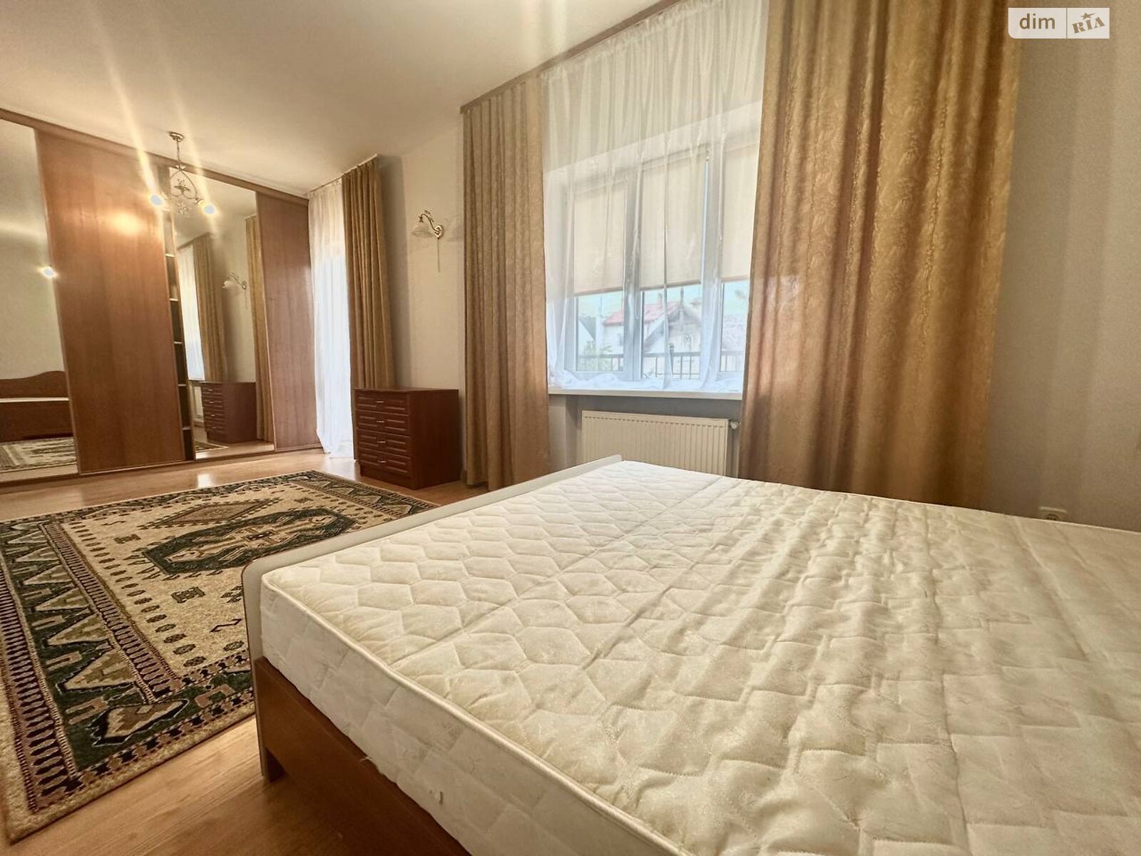 двухэтажный дом с ремонтом, 160 кв. м, кирпич. Сдается помесячно в Львове, в районе Вулька фото 1