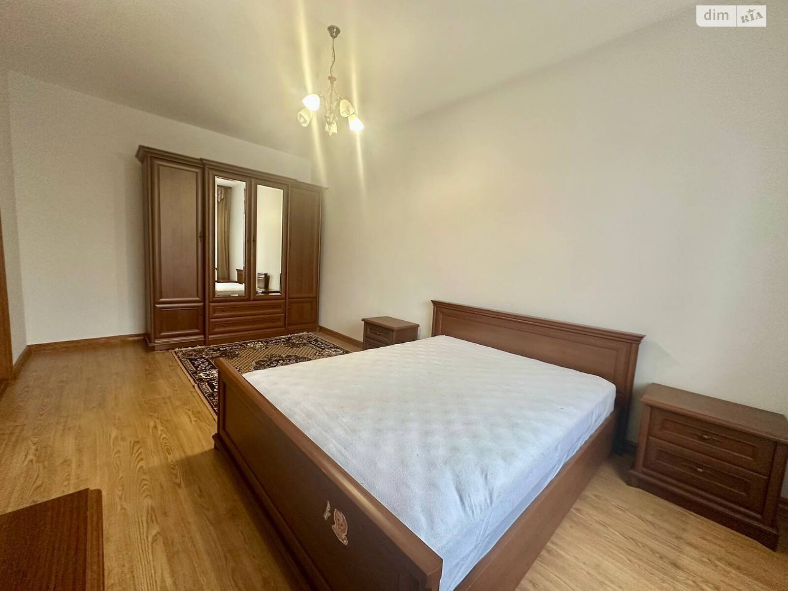 двухэтажный дом с ремонтом, 160 кв. м, кирпич. Сдается помесячно в Львове, в районе Вулька фото 1