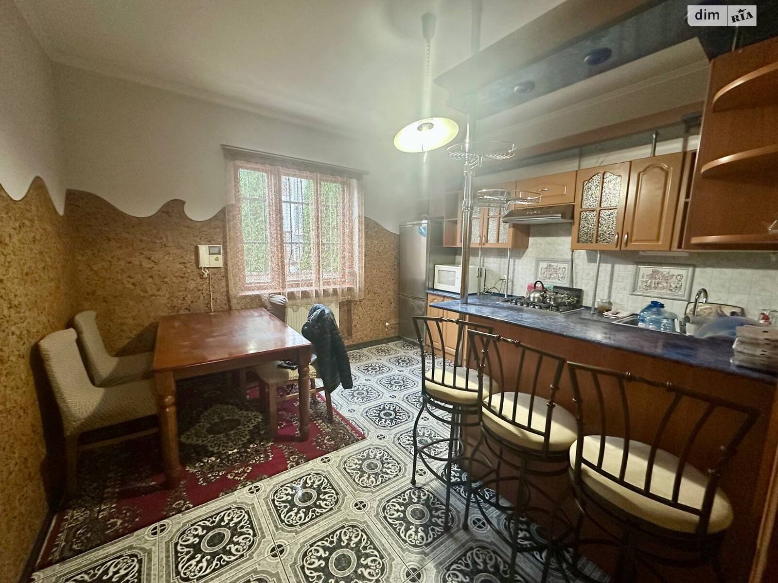 двухэтажный дом с ремонтом, 160 кв. м, кирпич. Сдается помесячно в Львове, в районе Вулька фото 1