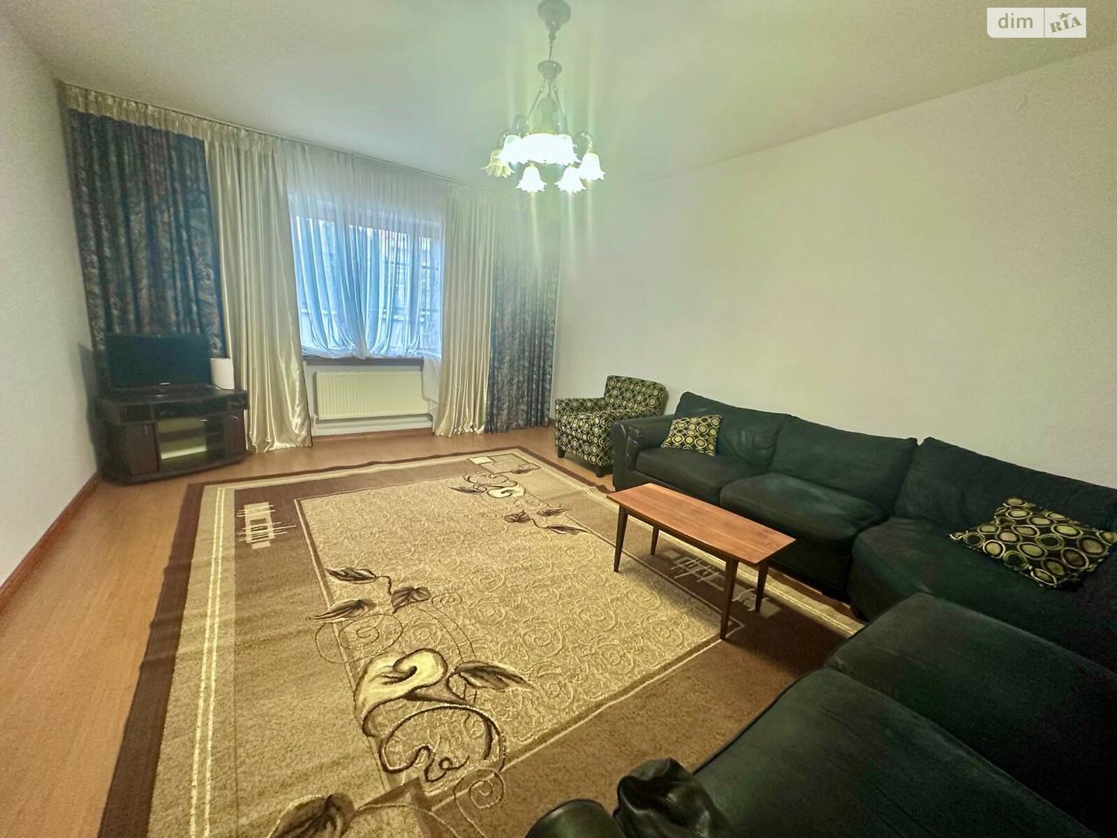 двухэтажный дом с ремонтом, 160 кв. м, кирпич. Сдается помесячно в Львове, в районе Вулька фото 1