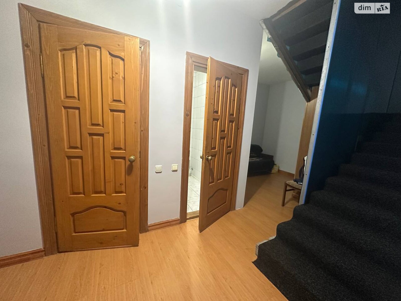 двухэтажный дом с ремонтом, 160 кв. м, кирпич. Сдается помесячно в Львове, в районе Вулька фото 1