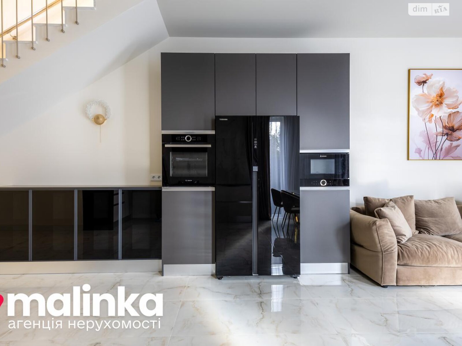 трехэтажный дом, 180 кв. м, кирпич. Сдается помесячно в Львове, в районе Зализнычный фото 1