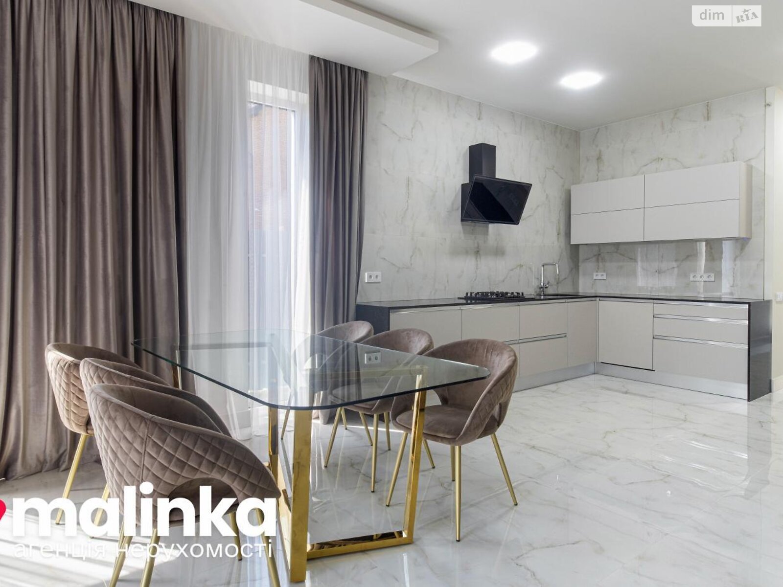 трехэтажный дом, 180 кв. м, кирпич. Сдается помесячно в Львове, в районе Зализнычный фото 1