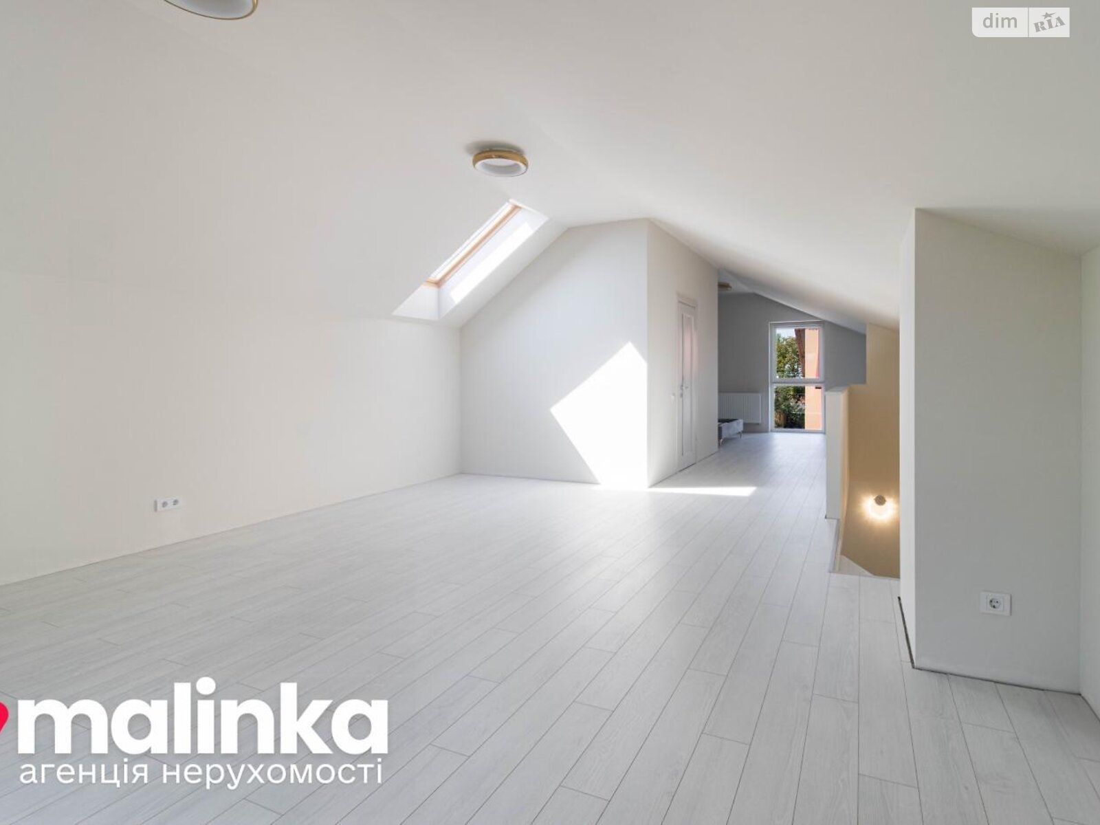 трехэтажный дом, 180 кв. м, кирпич. Сдается помесячно в Львове, в районе Зализнычный фото 1