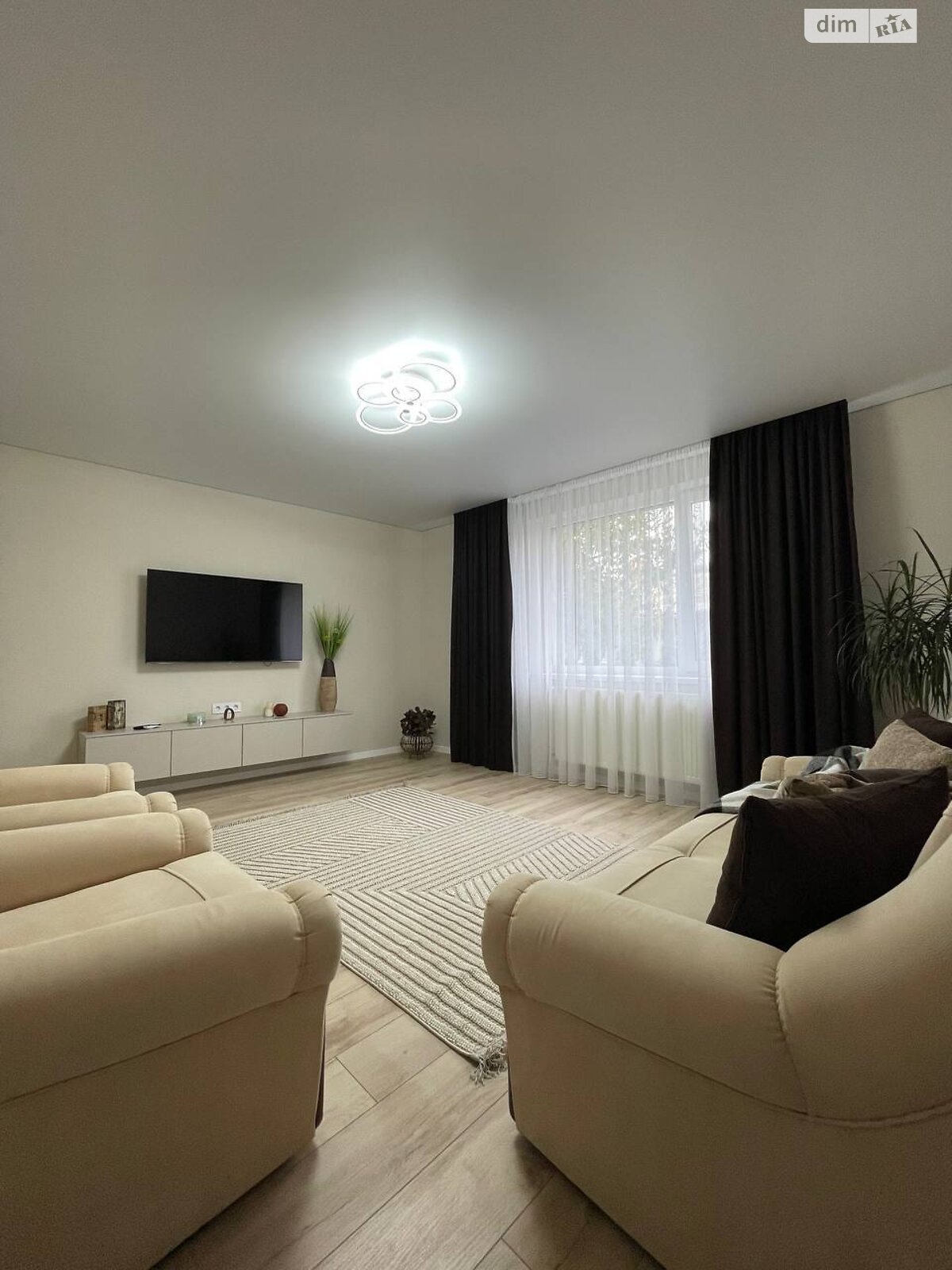 одноповерховий будинок, 90 кв. м, цегла. Здається помісячно в Львові, в районі Збоїща фото 1 однопроверховий будинок, 90 кв. м, цегла. Здається помісячно в Львові, в районі Збоїща фото 1