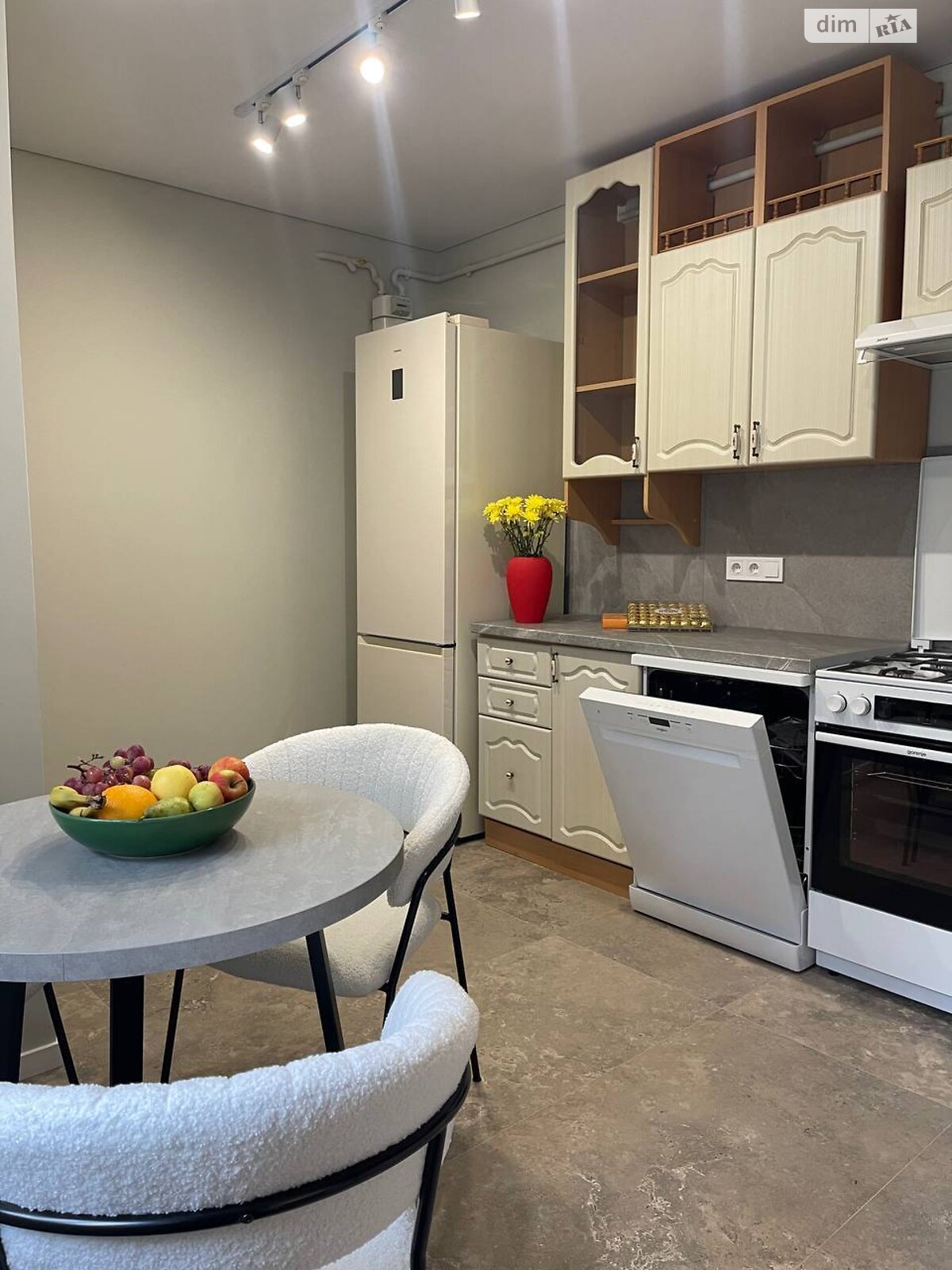 одноповерховий будинок, 90 кв. м, цегла. Здається помісячно в Львові, в районі Збоїща фото 1 однопроверховий будинок, 90 кв. м, цегла. Здається помісячно в Львові, в районі Збоїща фото 1