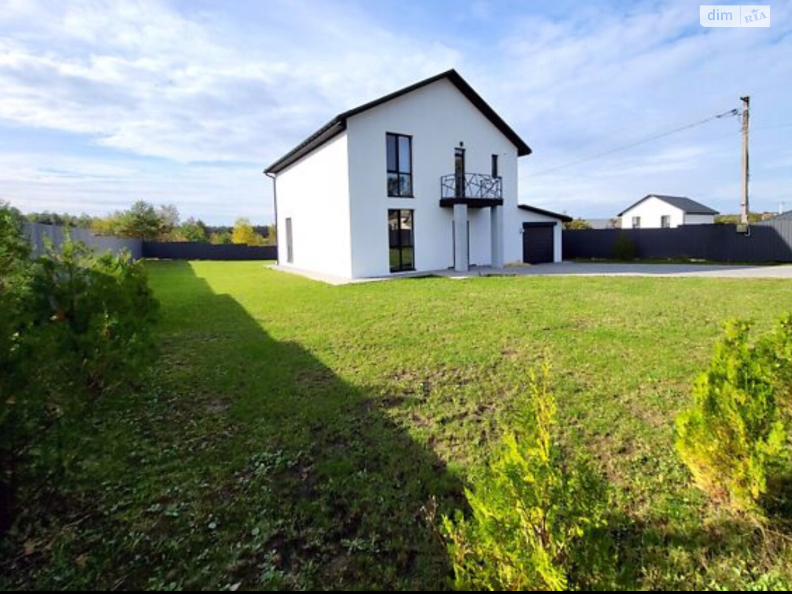 двухэтажный дом с гаражом, 200 кв. м, газобетон. Сдается помесячно в Лысогоре фото 1 двухэтажный дом с гаражом, 200 кв. м, газобетон. Сдается помесячно в Лысогоре фото 1