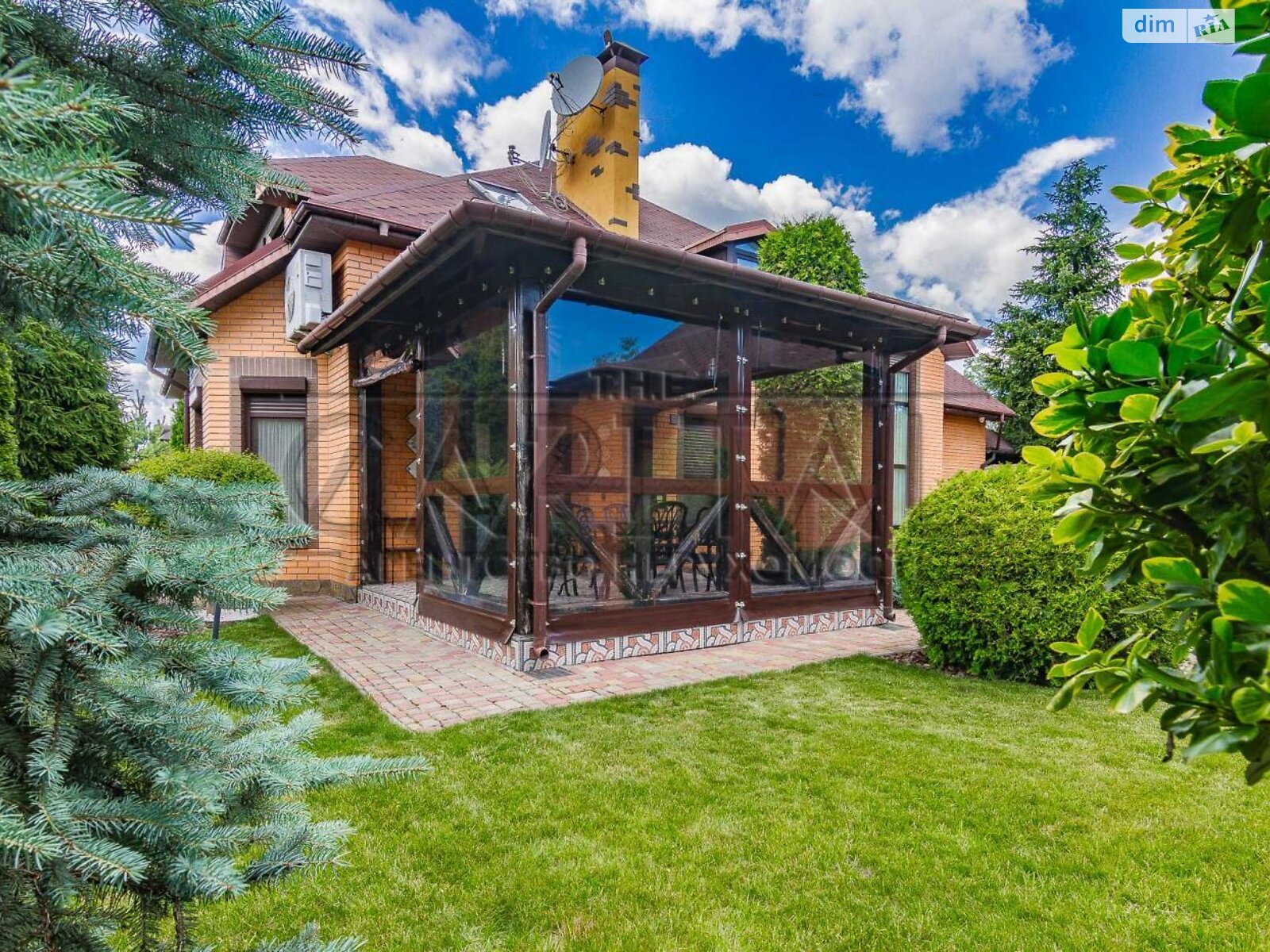 двухэтажный дом, 291.9 кв. м, кирпич. Сдается помесячно в Мархалевке фото 1 двухэтажный дом, 291.9 кв. м, кирпич. Сдается помесячно в Мархалевке фото 1