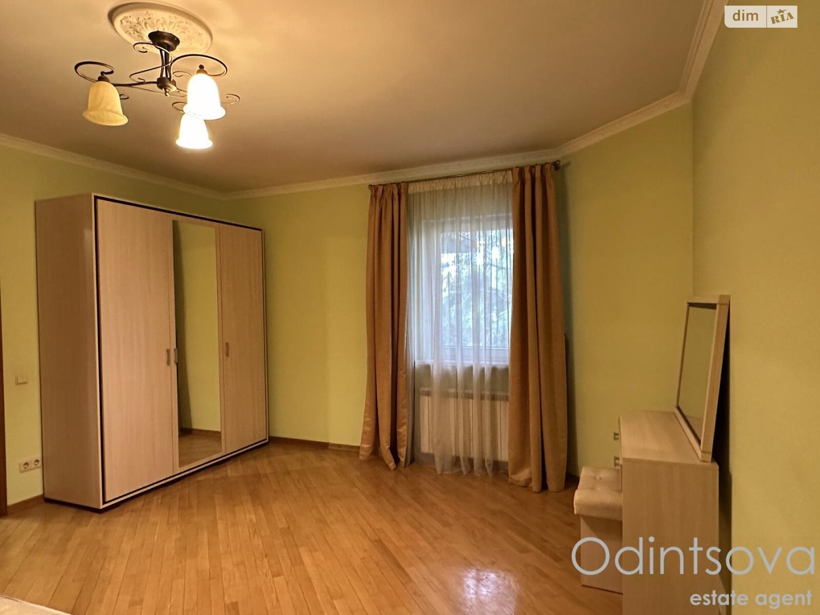 двухэтажный дом с верандой, 322.7 кв. м, кирпич. Сдается помесячно в Мархалевке фото 1 двухэтажный дом с верандой, 322.7 кв. м, кирпич. Сдается помесячно в Мархалевке фото 1