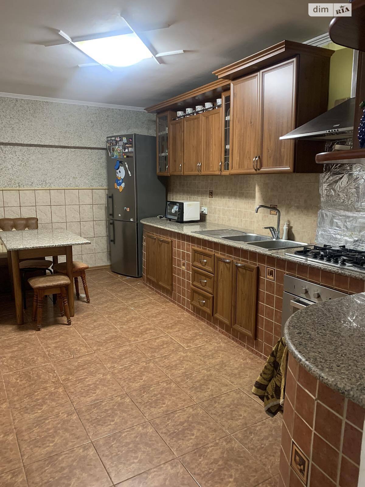 двоповерховий будинок з гаражем, 70 кв. м, цегла. Здається помісячно в Мурованому фото 1 двоповерховий будинок з гаражем, 70 кв. м, цегла. Здається помісячно в Мурованому фото 1