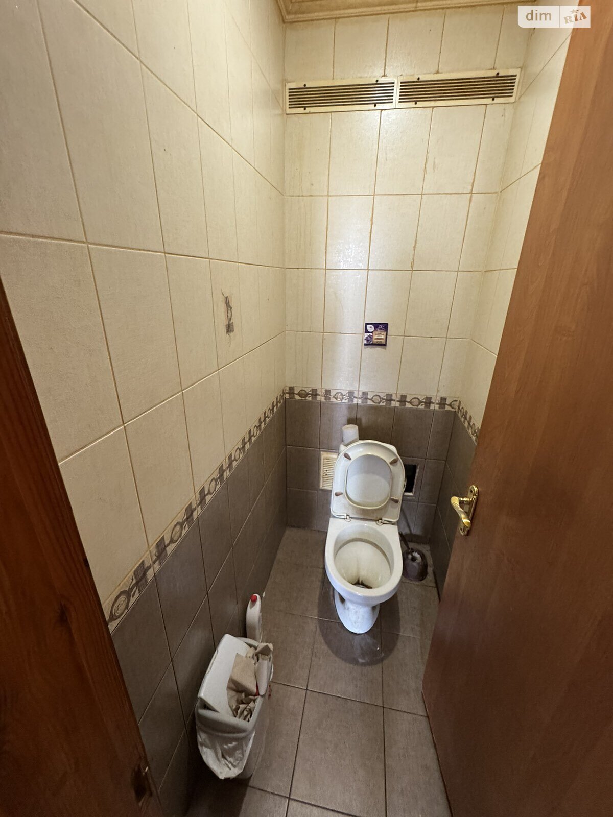 двухэтажный дом, 150 кв. м, кирпич. Сдается помесячно в Николаеве, в районе Корабельный фото 1 двухэтажный дом, 150 кв. м, кирпич. Сдается помесячно в Николаеве, в районе Корабельный фото 1