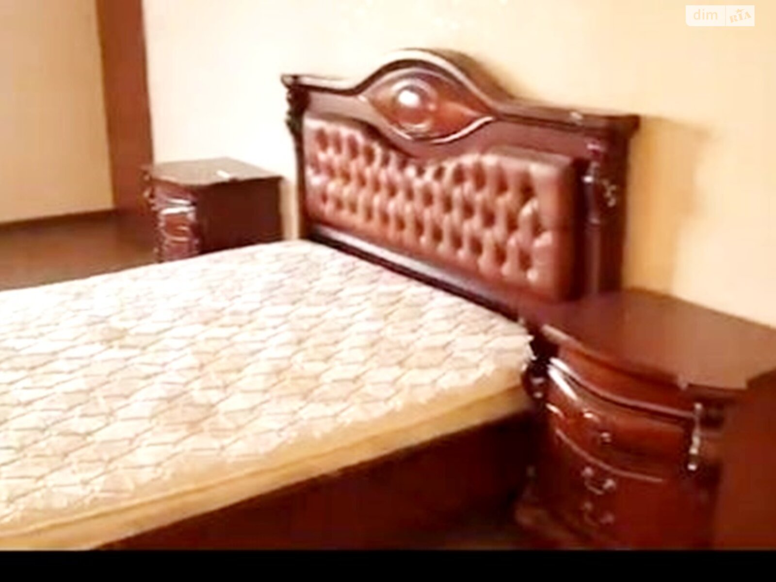 трехэтажный дом с верандой, 400 кв. м, кирпич. Сдается помесячно в Николаеве, в районе Ракетное Урочище фото 1 трехэтажный дом с верандой, 400 кв. м, кирпич. Сдается помесячно в Николаеве, в районе Ракетное Урочище фото 1