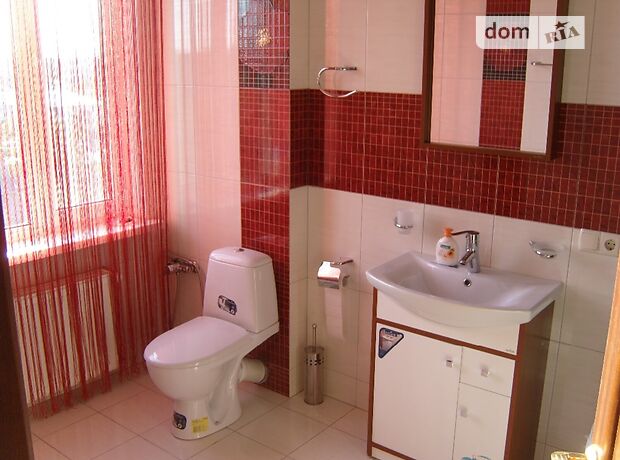 трехэтажный дом с камином, 285 кв. м, кирпич. Сдается помесячно в Николаеве, в районе Центр фото 1 трехэтажный дом с камином, 285 кв. м, кирпич. Сдается помесячно в Николаеве, в районе Центр фото 1