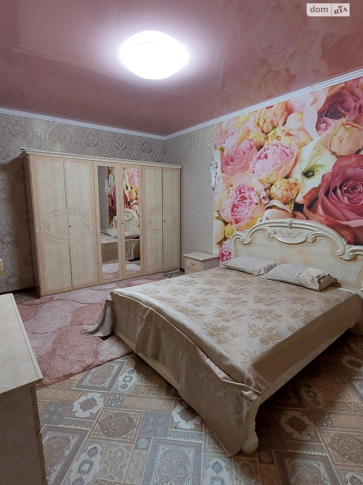 двухэтажный дом с ремонтом, 100 кв. м, кирпич. Сдается помесячно в Николаеве, в районе Центр фото 1