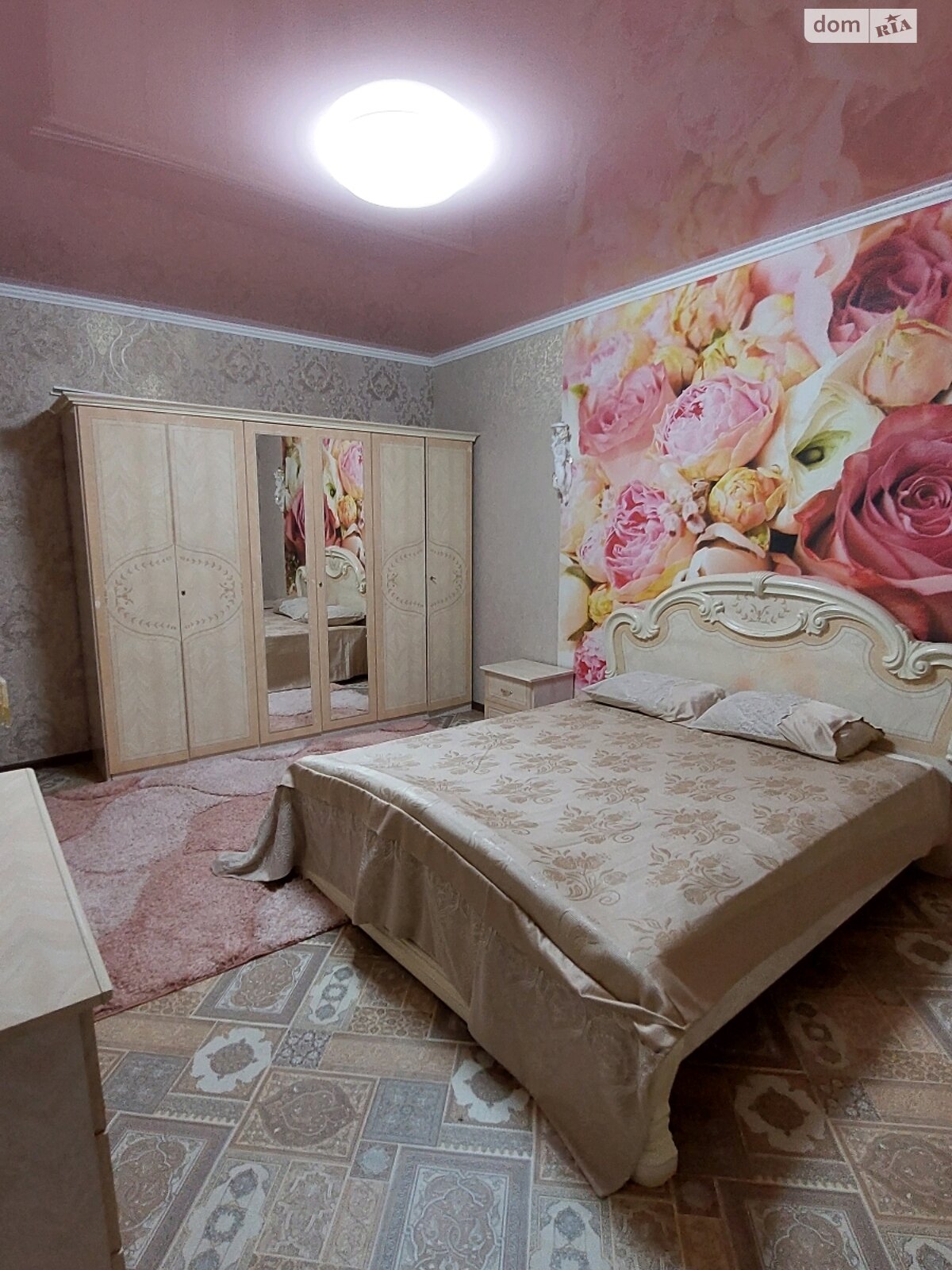 двухэтажный дом беседка, 100 кв. м, кирпич. Сдается помесячно в Николаеве, в районе Центр фото 1 двухэтажный дом беседка, 100 кв. м, кирпич. Сдается помесячно в Николаеве, в районе Центр фото 1