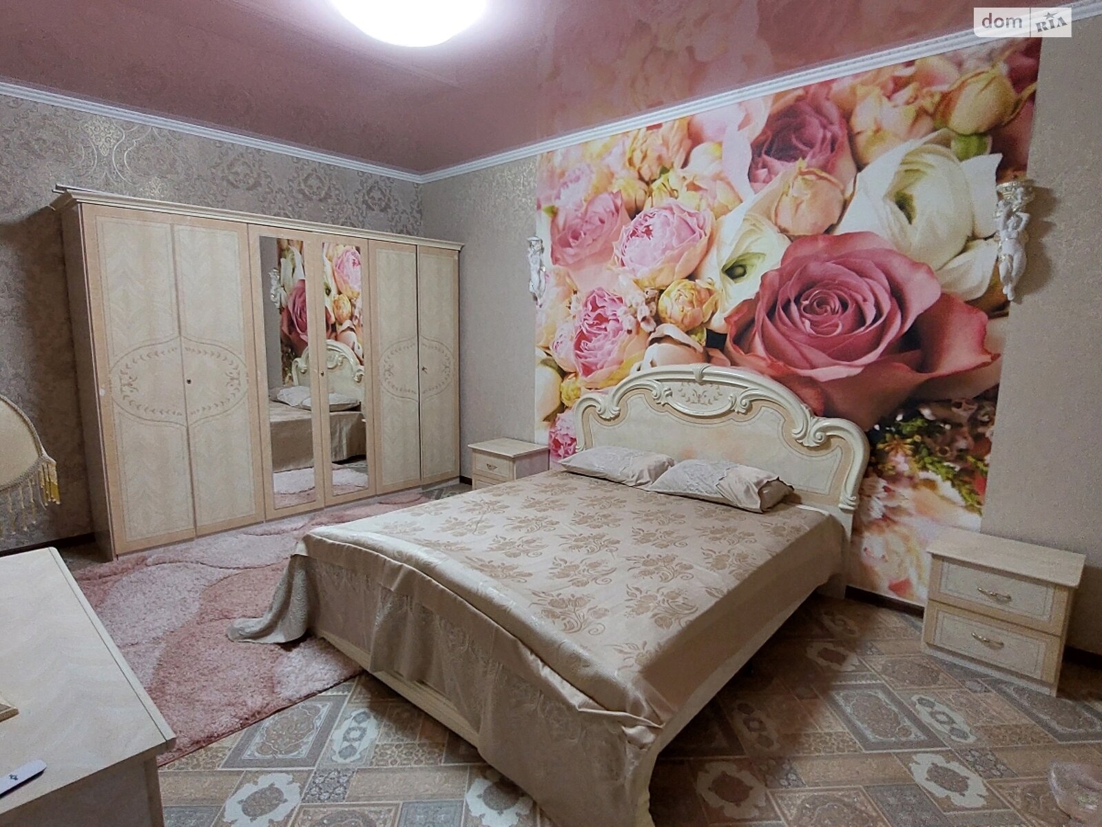двухэтажный дом беседка, 100 кв. м, кирпич. Сдается помесячно в Николаеве, в районе Центр фото 1 двухэтажный дом беседка, 100 кв. м, кирпич. Сдается помесячно в Николаеве, в районе Центр фото 1