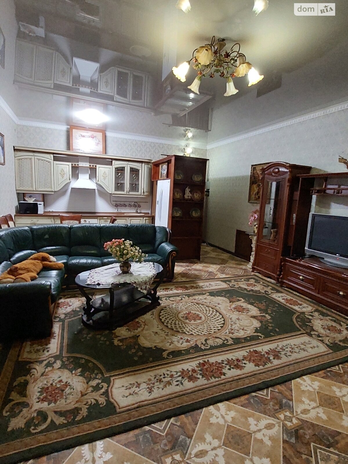 двухэтажный дом беседка, 100 кв. м, кирпич. Сдается помесячно в Николаеве, в районе Центр фото 1 двухэтажный дом беседка, 100 кв. м, кирпич. Сдается помесячно в Николаеве, в районе Центр фото 1
