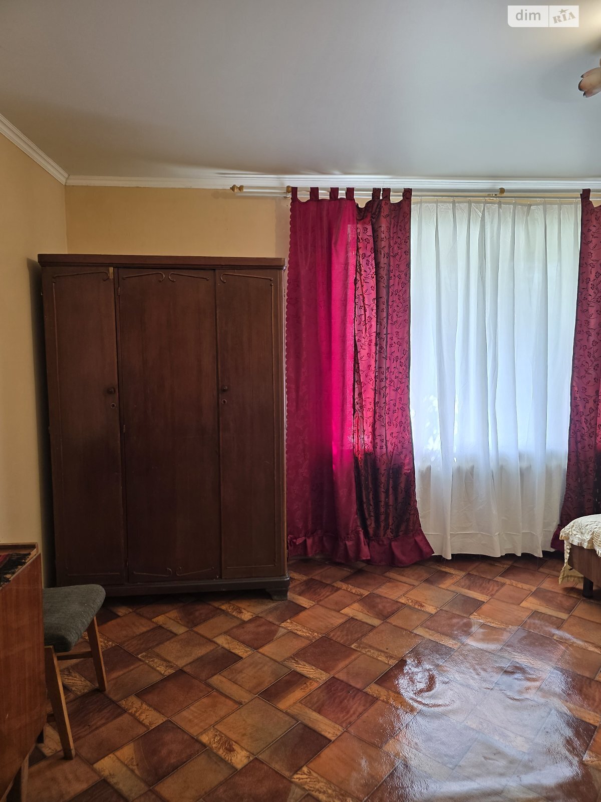 одноэтажный дом с гаражом, 57 кв. м, кирпич. Сдается помесячно в Николаеве, в районе Центральный фото 1 одноэтажный дом с гаражом, 57 кв. м, кирпич. Сдается помесячно в Николаеве, в районе Центральный фото 1