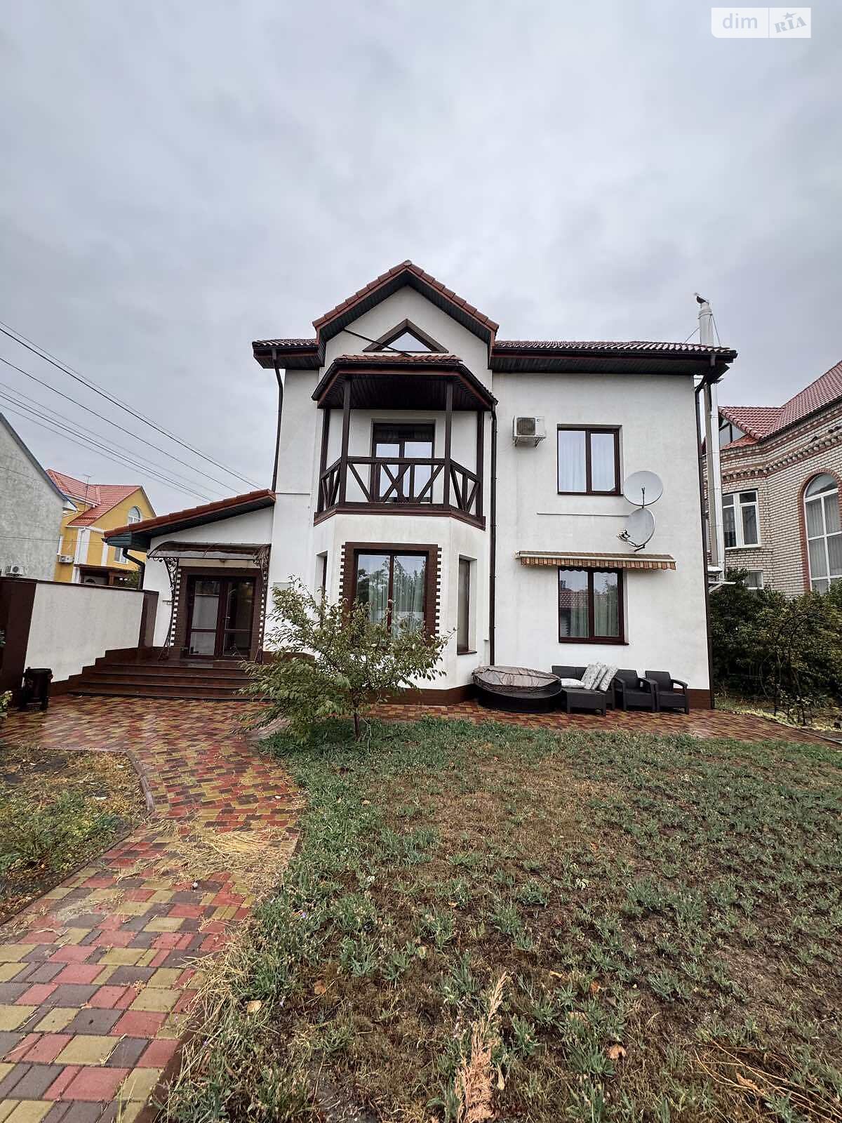 трипроверховий будинок бесідка, 350 кв. м, цегла. Здається помісячно в Миколаєві, в районі Варварівка фото 1