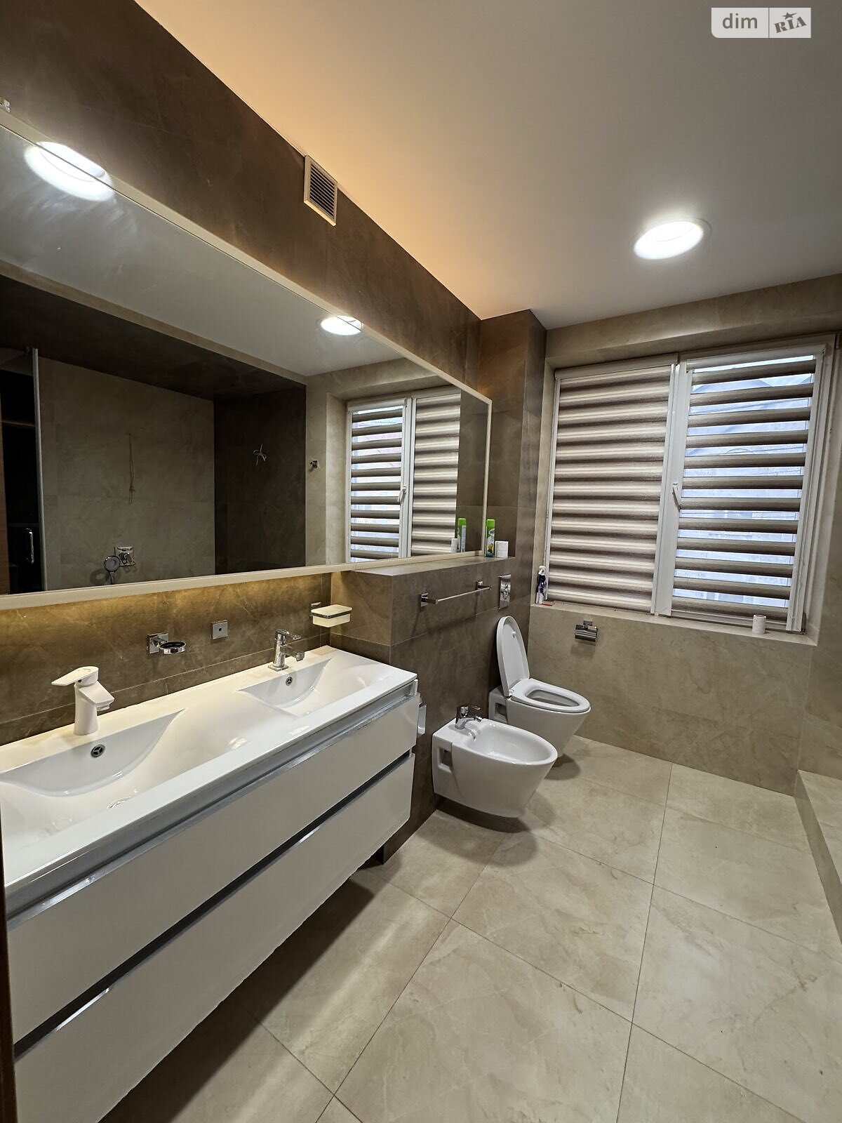 трипроверховий будинок бесідка, 350 кв. м, цегла. Здається помісячно в Миколаєві, в районі Варварівка фото 1