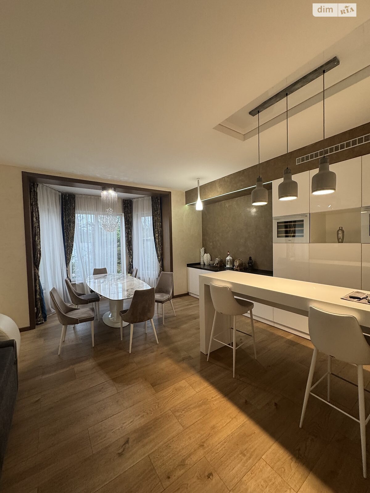 трипроверховий будинок бесідка, 350 кв. м, цегла. Здається помісячно в Миколаєві, в районі Варварівка фото 1