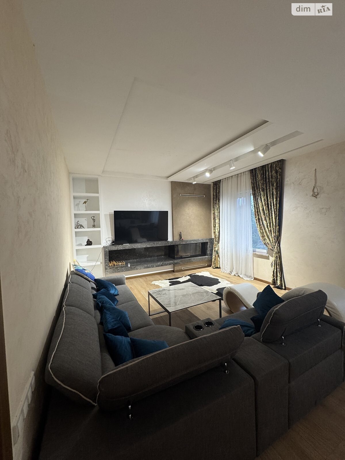 трипроверховий будинок бесідка, 350 кв. м, цегла. Здається помісячно в Миколаєві, в районі Варварівка фото 1