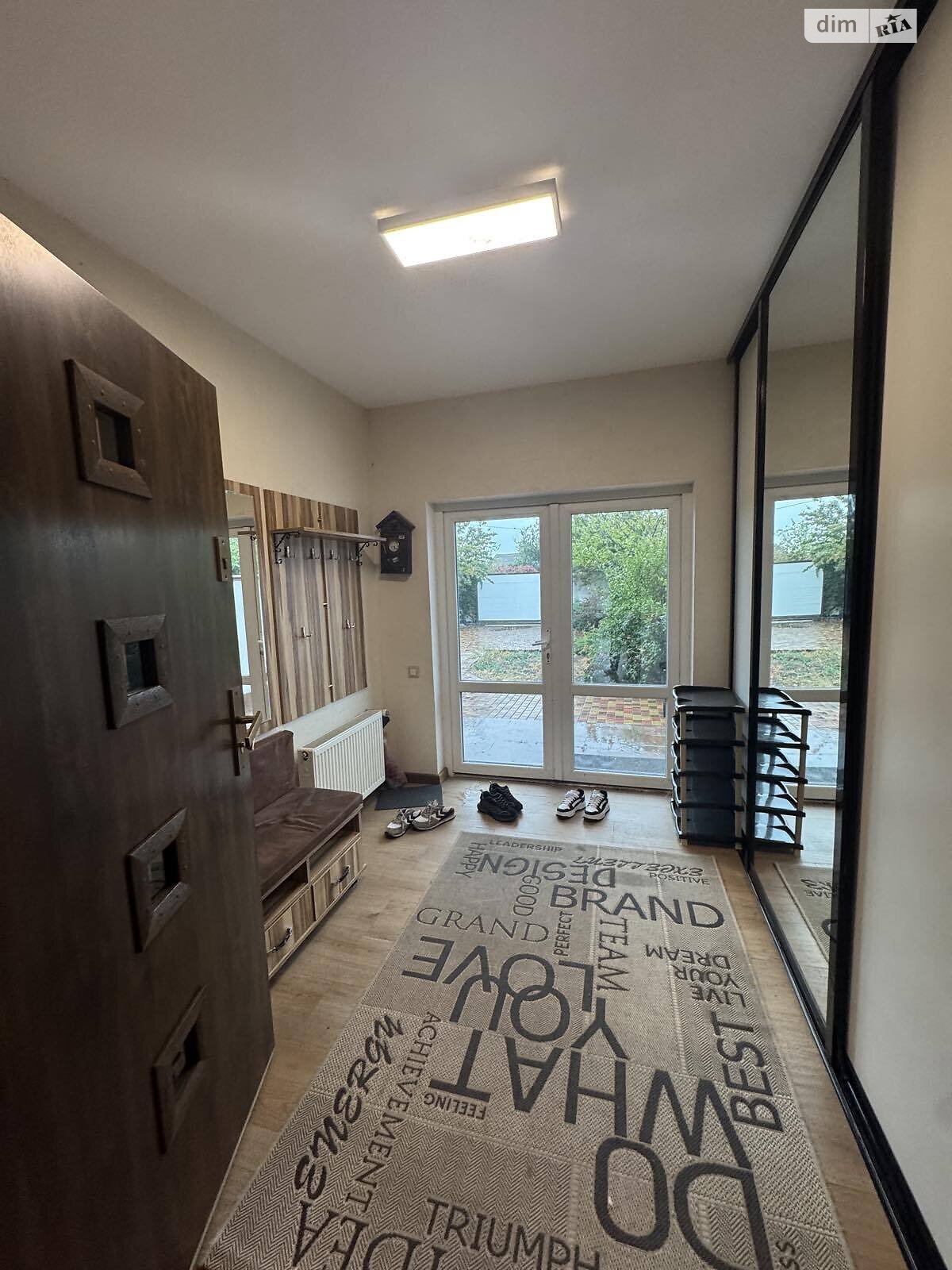 трипроверховий будинок бесідка, 350 кв. м, цегла. Здається помісячно в Миколаєві, в районі Варварівка фото 1