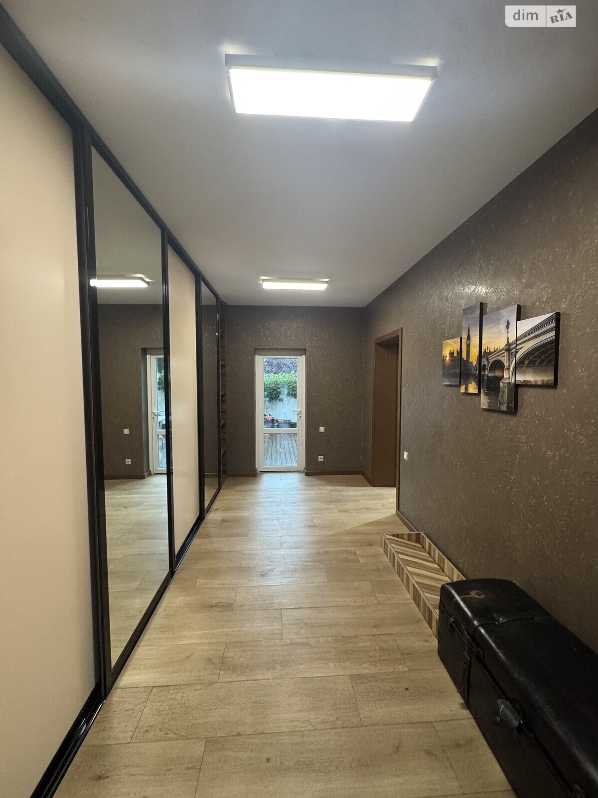 трипроверховий будинок бесідка, 350 кв. м, цегла. Здається помісячно в Миколаєві, в районі Варварівка фото 1