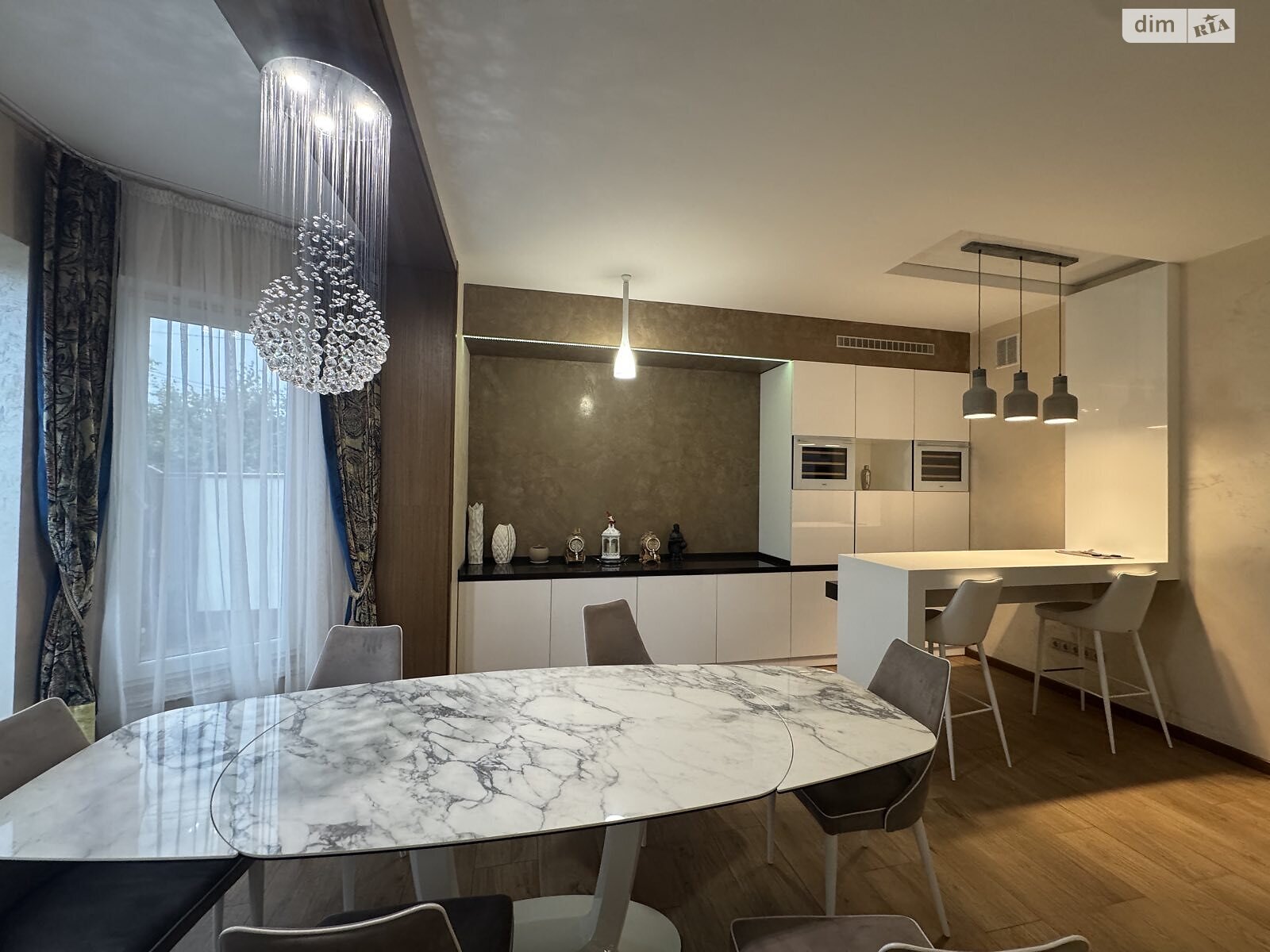 трипроверховий будинок бесідка, 350 кв. м, цегла. Здається помісячно в Миколаєві, в районі Варварівка фото 1