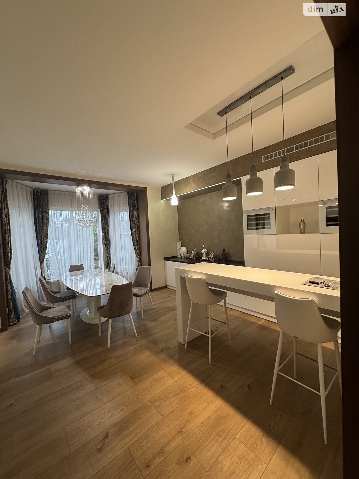 трипроверховий будинок бесідка, 350 кв. м, цегла. Здається помісячно в Миколаєві, в районі Варварівка фото 1