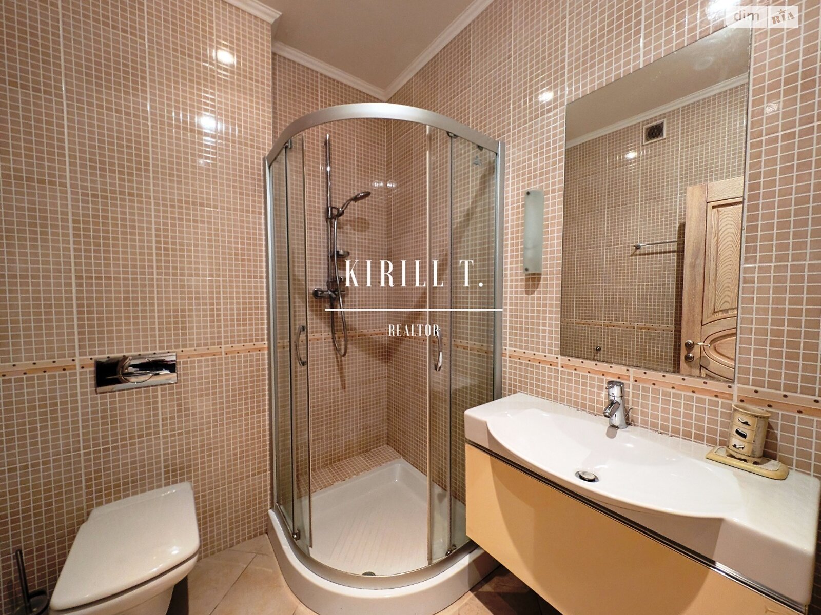 триповерховий будинок з ремонтом, 320 кв. м, кирпич. Здається помісячно в Микільському-на-Дніпрі фото 1