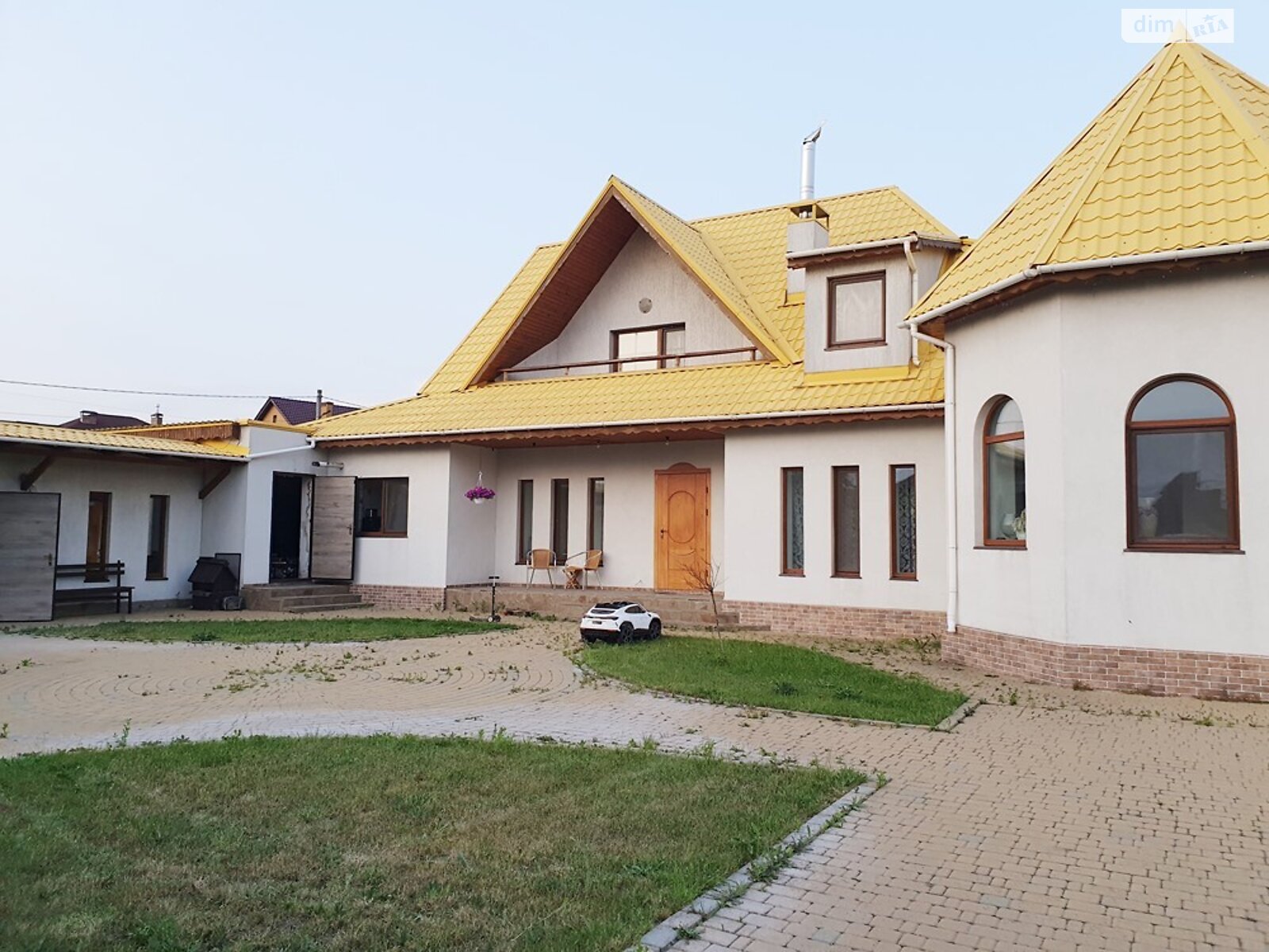 двоповерховий будинок з гаражем, 200 кв. м, цегла. Здається помісячно в Новоолександрівці фото 1 двоповерховий будинок з гаражем, 200 кв. м, цегла. Здається помісячно в Новоолександрівці фото 1
