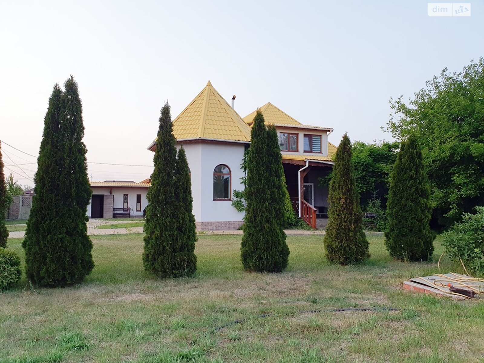 двоповерховий будинок з гаражем, 200 кв. м, цегла. Здається помісячно в Новоолександрівці фото 1 двоповерховий будинок з гаражем, 200 кв. м, цегла. Здається помісячно в Новоолександрівці фото 1